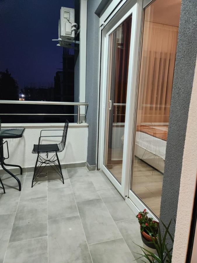 Апартаменты Minutes Away From The Beach *